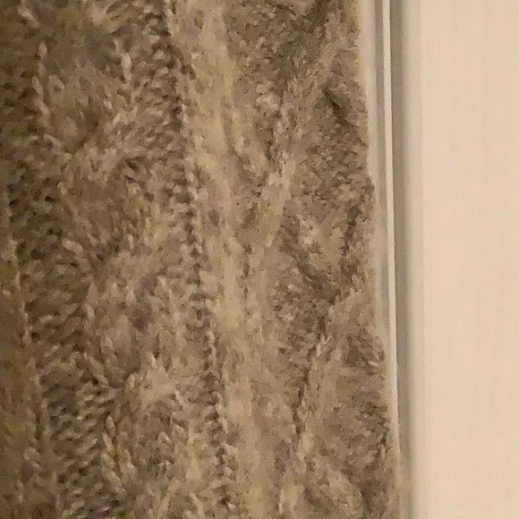 Abercrombie & Fitch Gray Cardigan Sweater - Picture 5 of 9